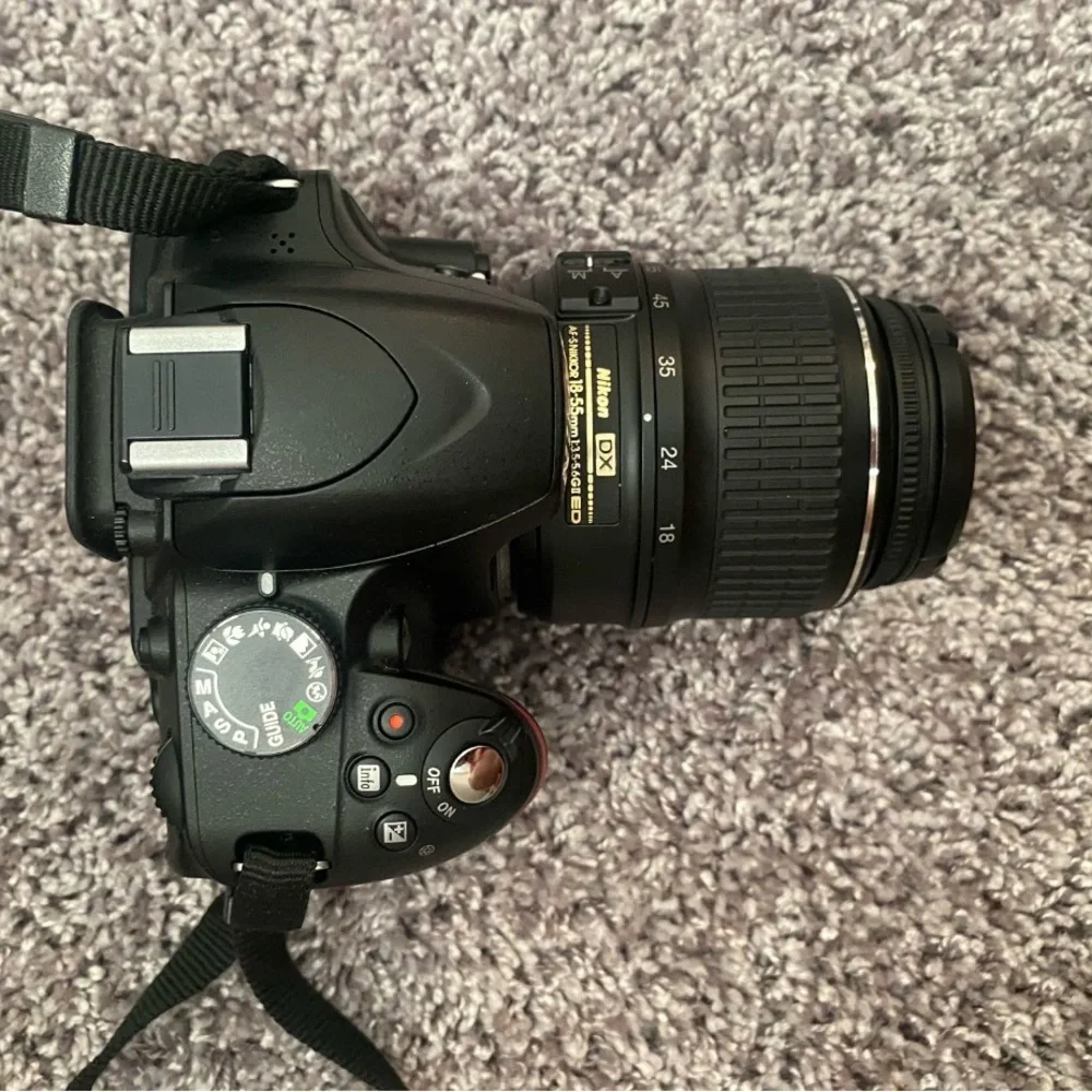 Nikon D 3200